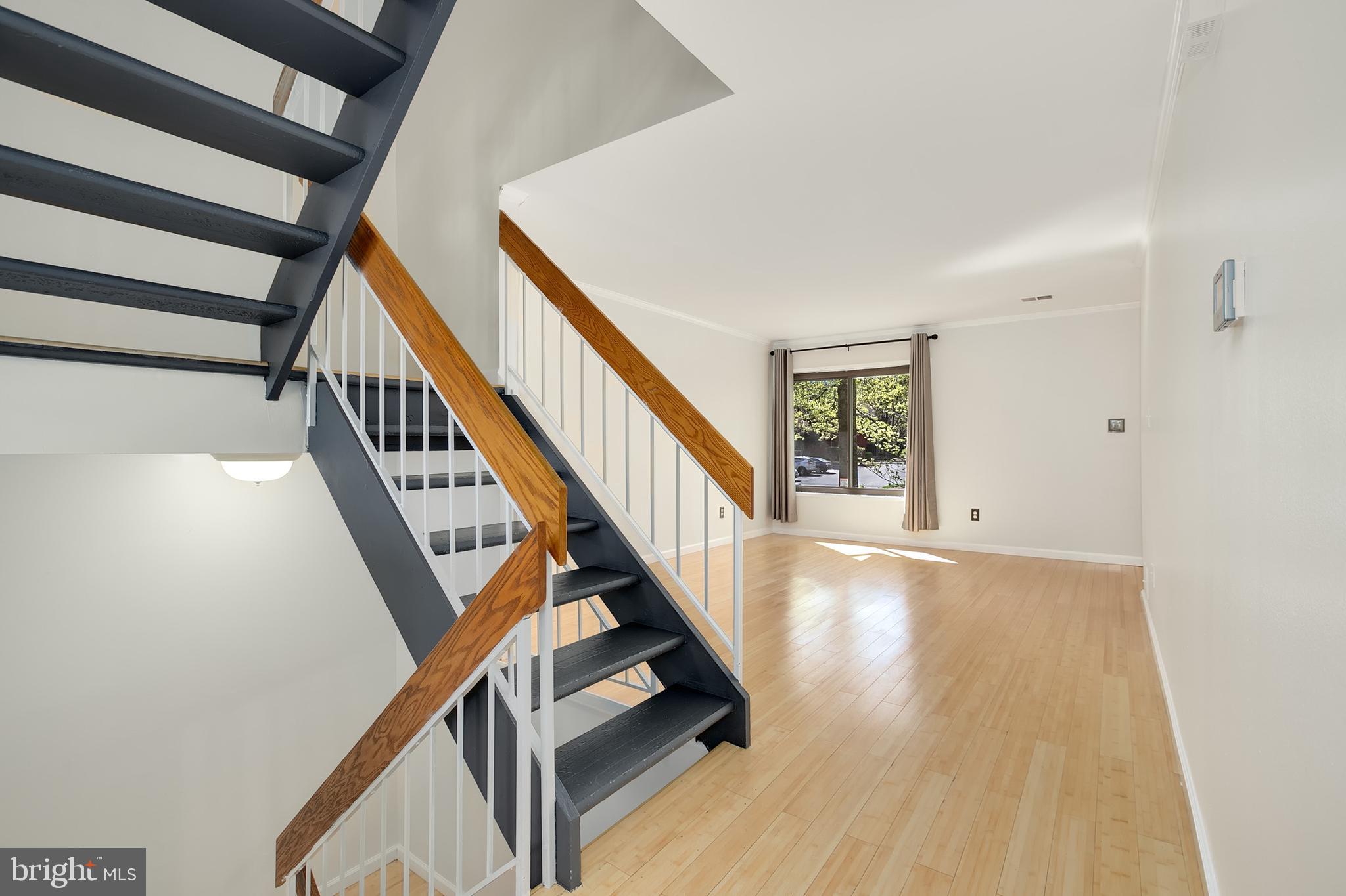 2258 White Cornus Lane Reston, VA 20191 - Photo 8 of 36