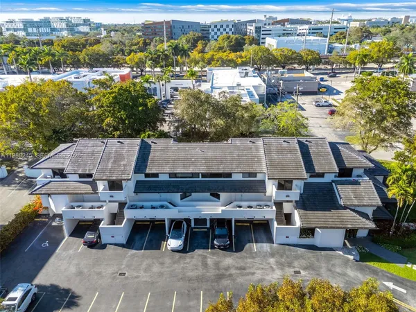 $650,000 | 5750 Turin Street, Unit 206, Coral Gables, FL 33146