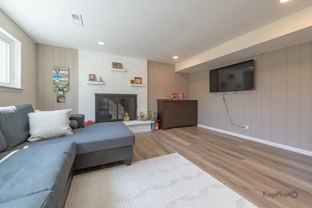 $522,800 | 818 Brentwood Court, Schaumburg, IL 60193