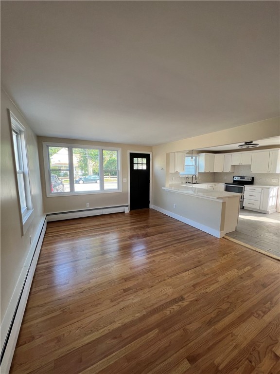 304 Market Street Warren, RI 02885 - Photo 7 of 22