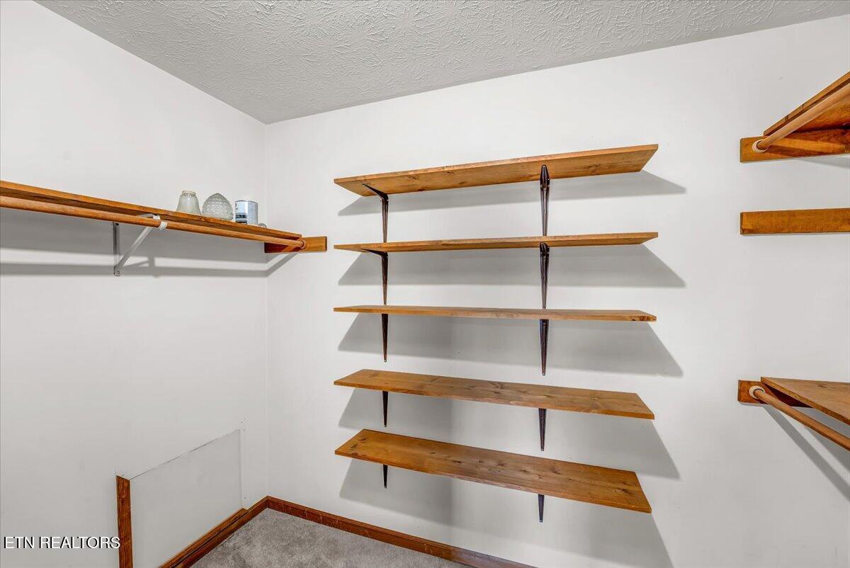 1540 Kidwell Ridge Road Morristown, TN 37814 - Photo 15 of 51 42-1st Closet A1