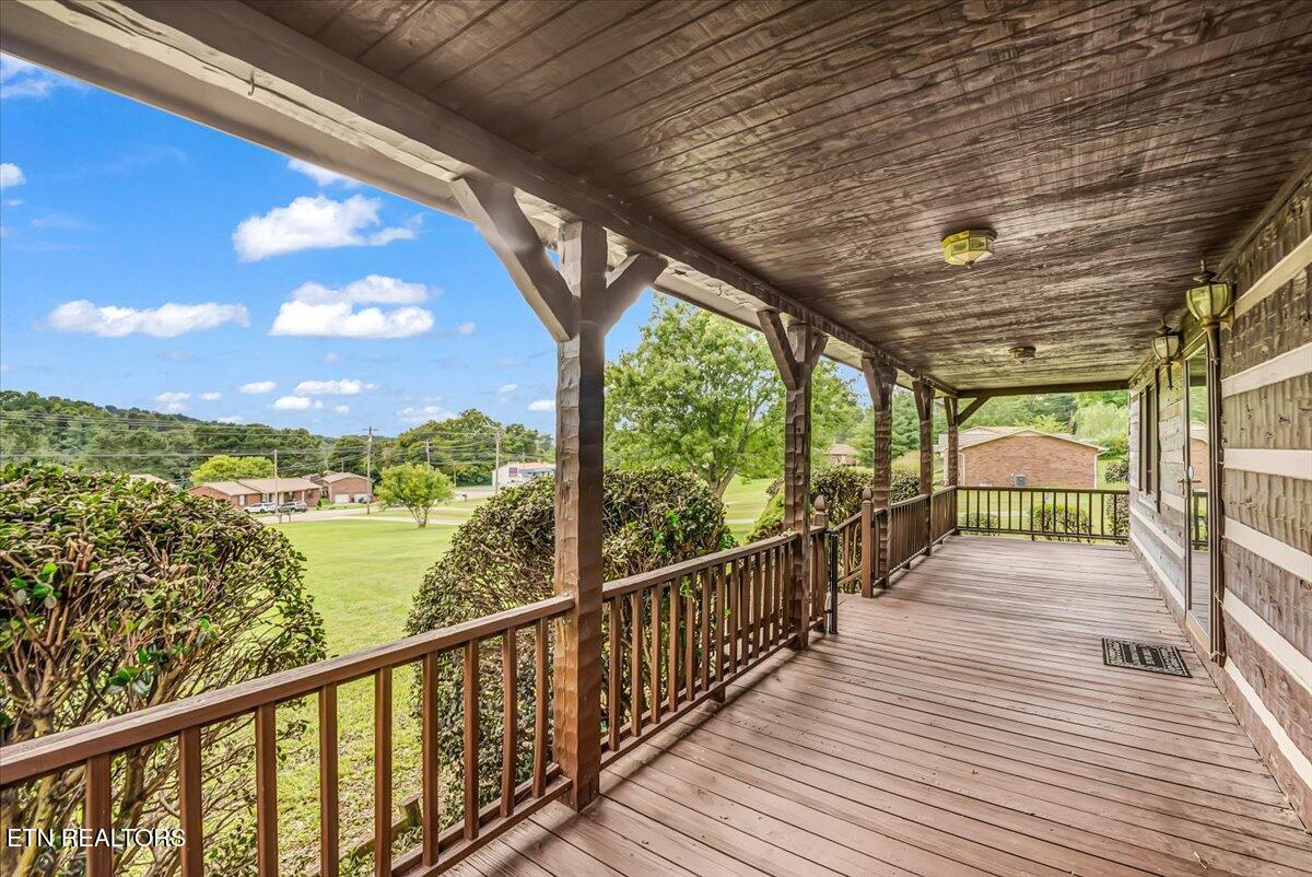 1540 Kidwell Ridge Road Morristown, TN 37814 - Photo 34 of 51 05-Deck A2