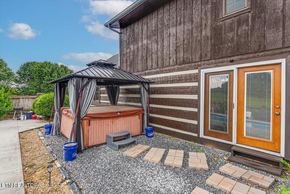 1540 Kidwell Ridge Road Morristown, TN 37814 - Photo 40 of 51 11-Hot Tub A1