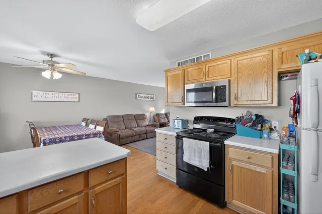 $1,750 | 740 Baylee Place Southwest, Pine Island, MN 55963