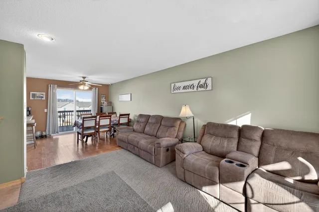 $1,750 | 740 Baylee Place Southwest, Pine Island, MN 55963