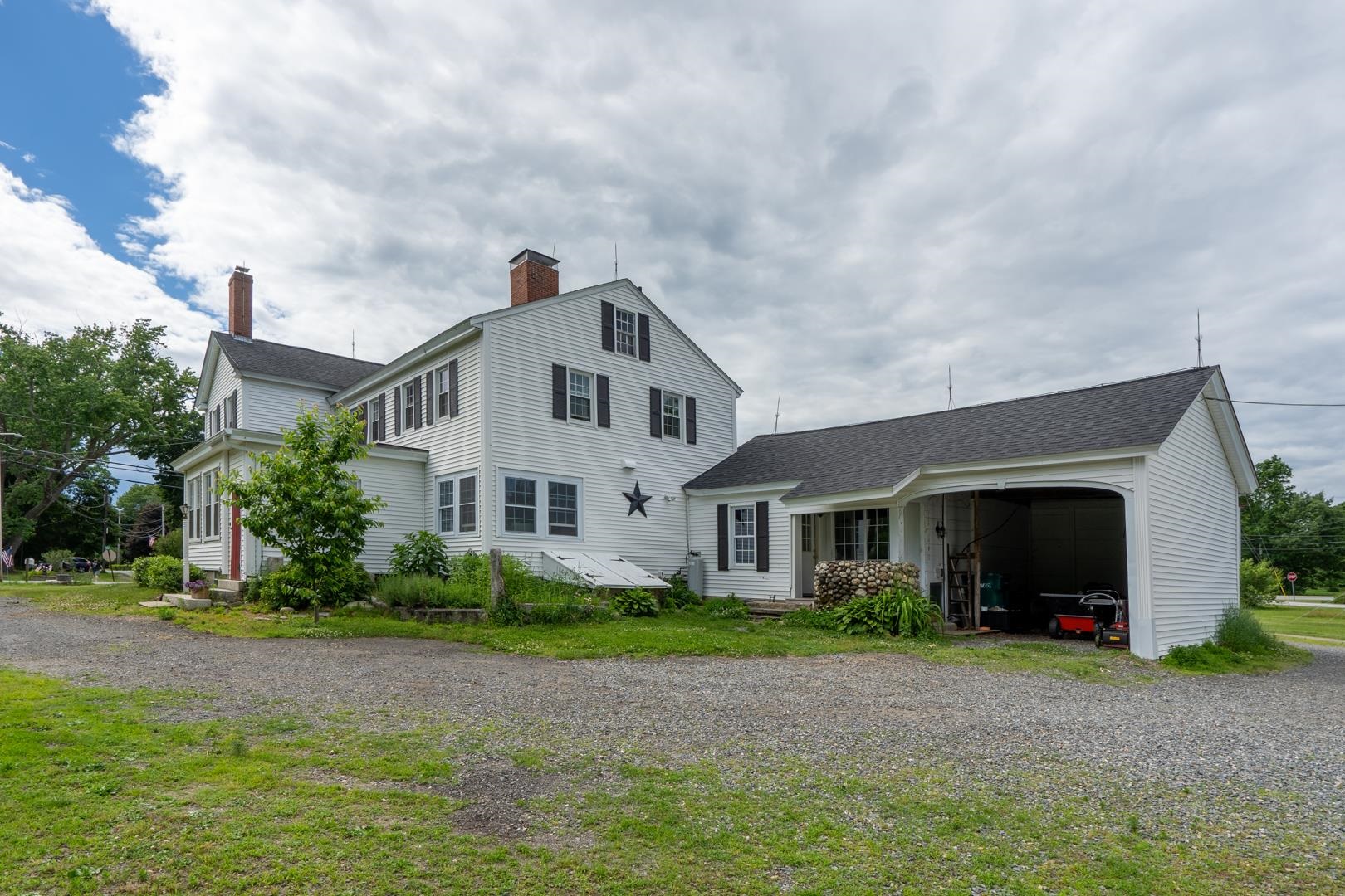 191 Main Street Kingston, NH 03848 - Photo 29 of 40