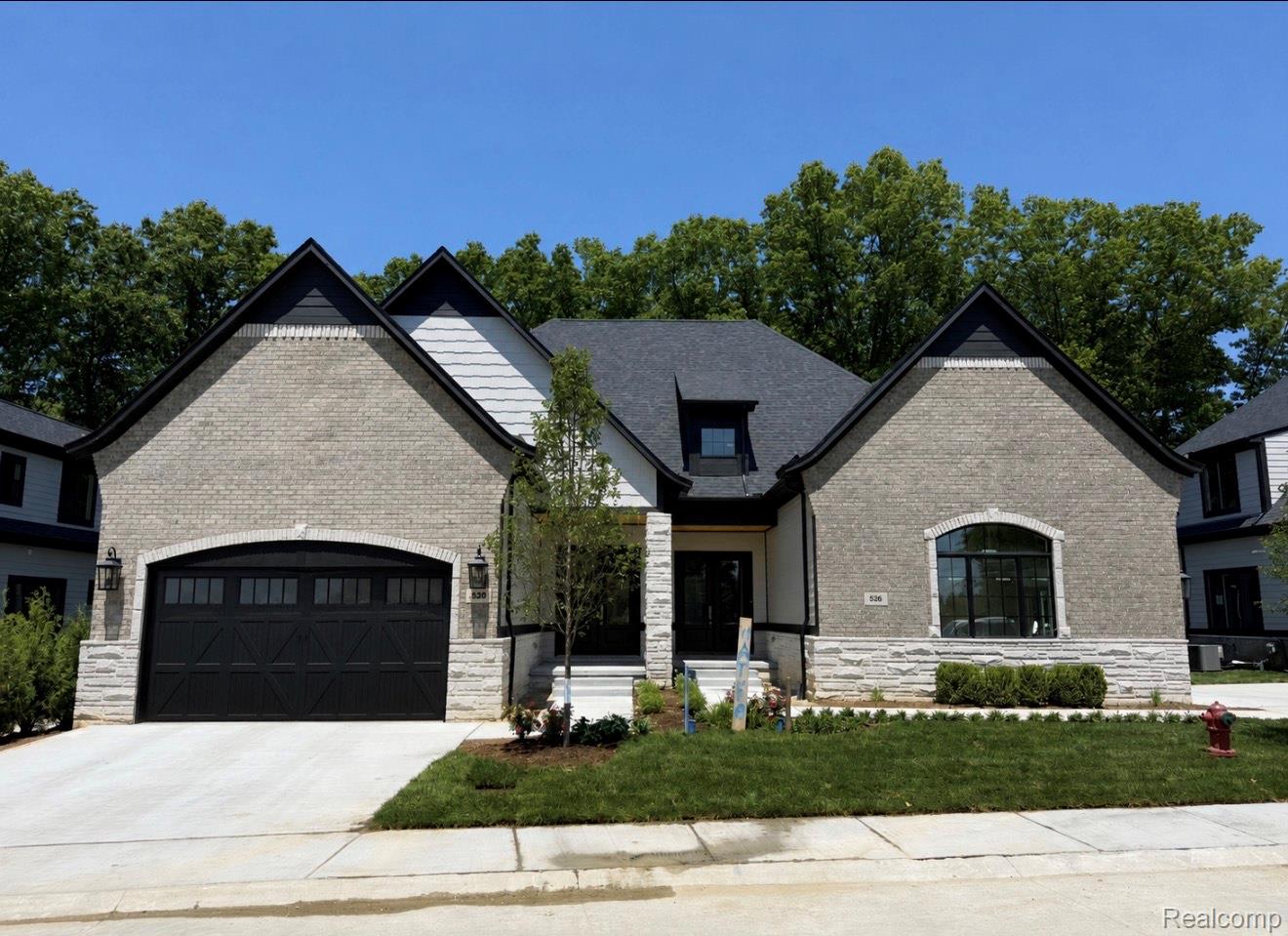 Lot 4 & Lot 3 Maplehill .jpg