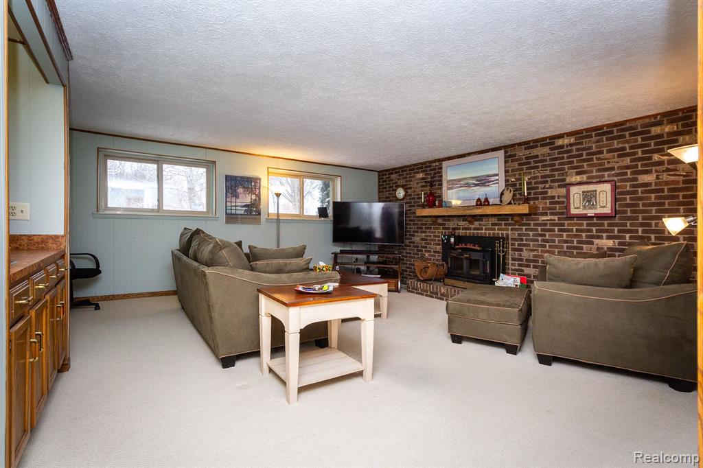 573 Lockmoore Court Rochester Hills, MI 48307 - Photo 31 of 59