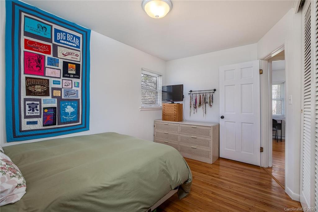 183 Brevard Road Asheville, NC 28806 - Photo 11 of 22 Gallery Image 11