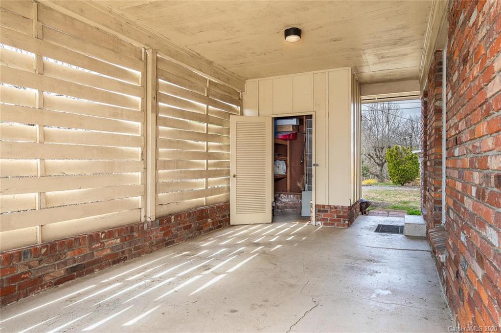 183 Brevard Road Asheville, NC 28806 - Photo 18 of 22 Gallery Image 18
