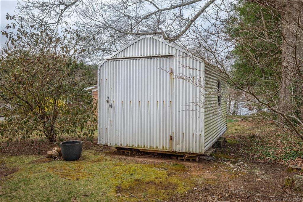 183 Brevard Road Asheville, NC 28806 - Photo 20 of 22 Gallery Image 20