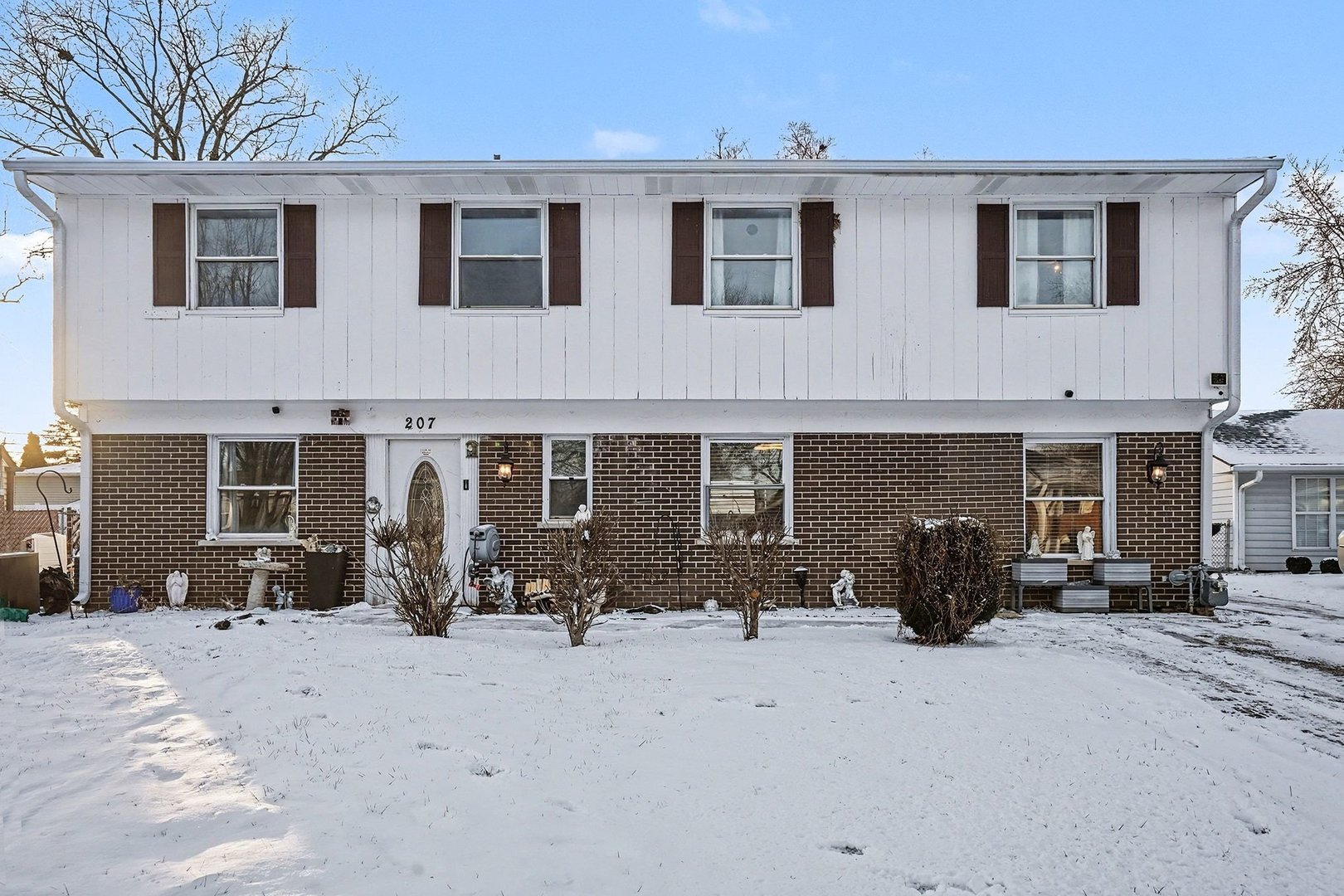 207 Seabury Road Bolingbrook, IL 60440 - Photo 2 of 33