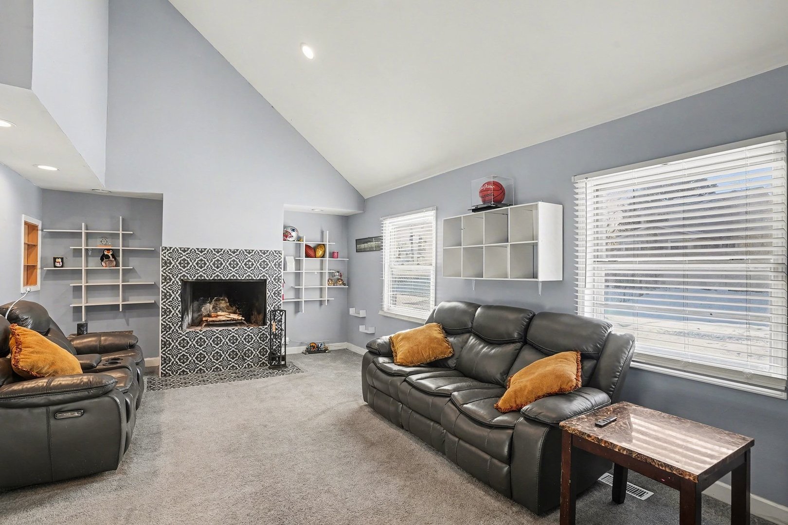 207 Seabury Road Bolingbrook, IL 60440 - Photo 6 of 33