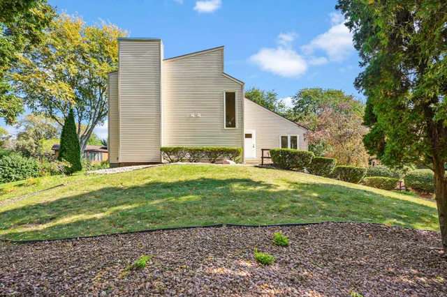 $685,000 | 517 Isle Royal Drive, Madison, WI 53705