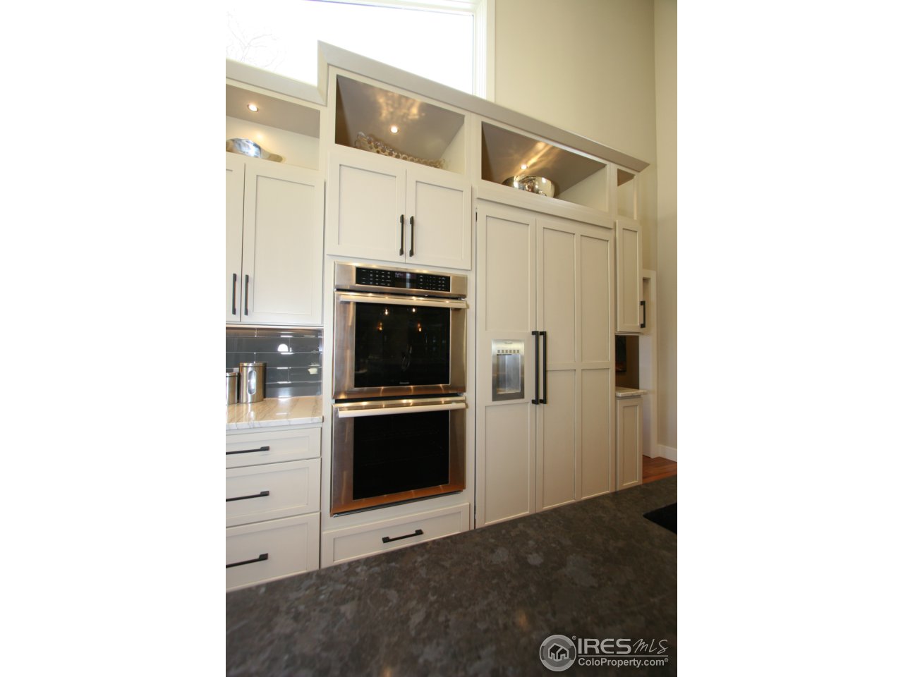 7252 Old Post Road Boulder, CO 80301 - Photo 10 of 30 Kitchen double-oven and cabinet detail