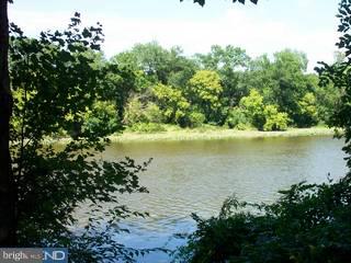 719 Neshaminy Road Croydon, PA 19021 - Photo 6 of 6