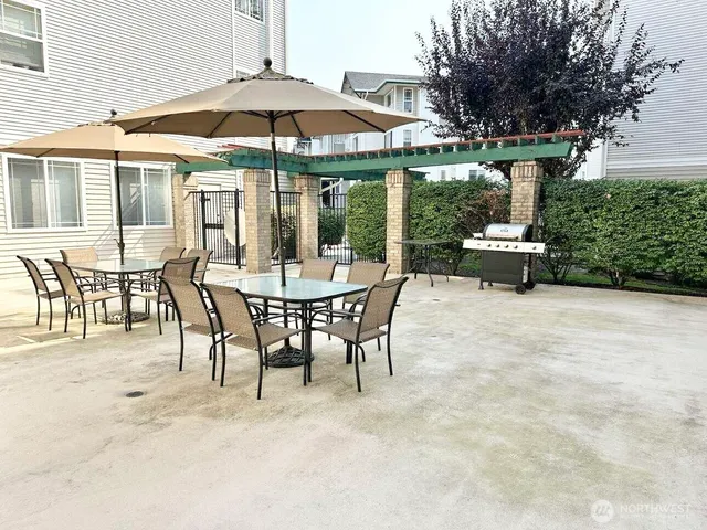 $434,950 | 13301 Southeast 79th Place, Unit C311, Newcastle, WA 98059