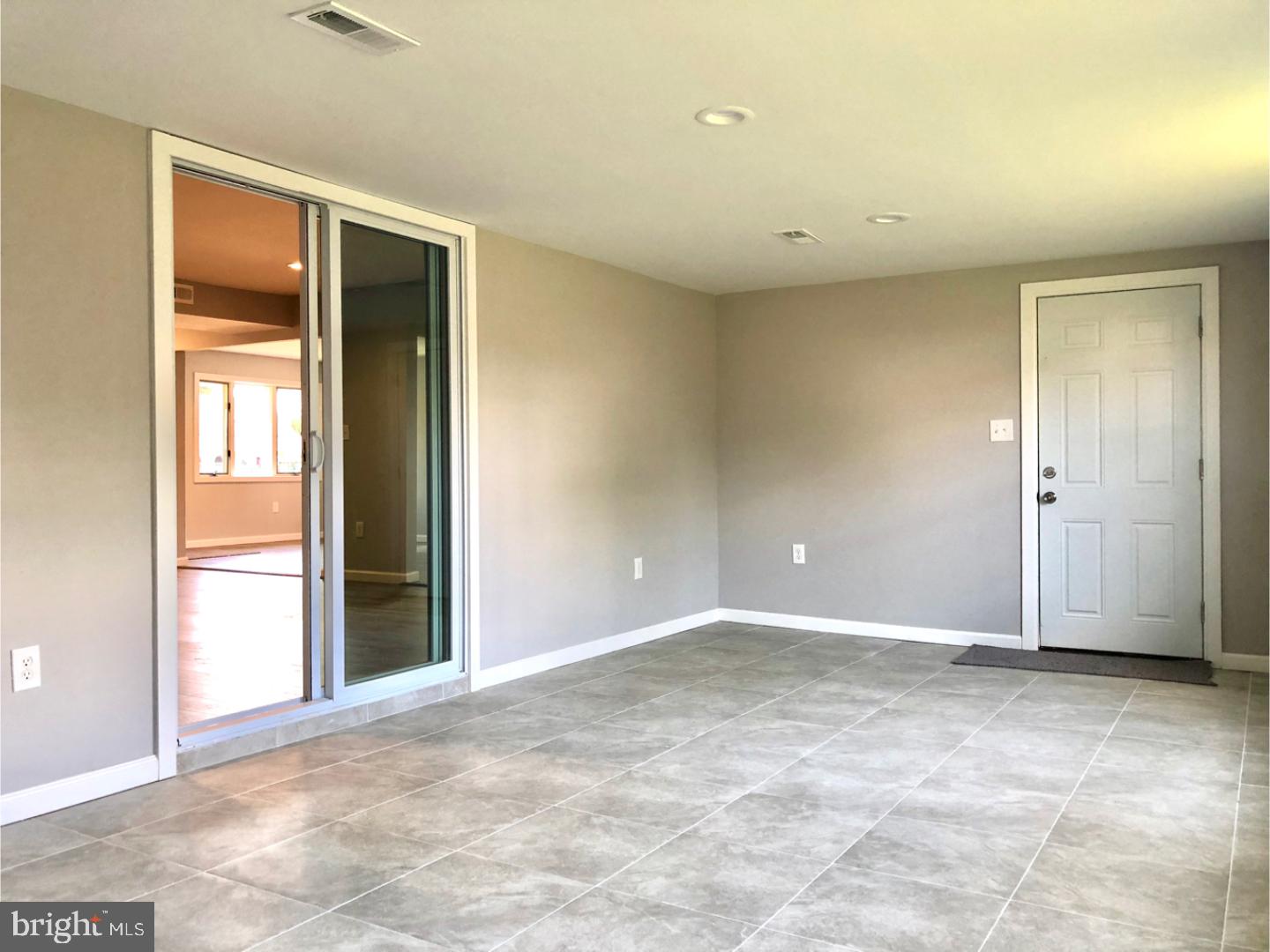 57 Granite Road Levittown, PA 19057 - Photo 9 of 25