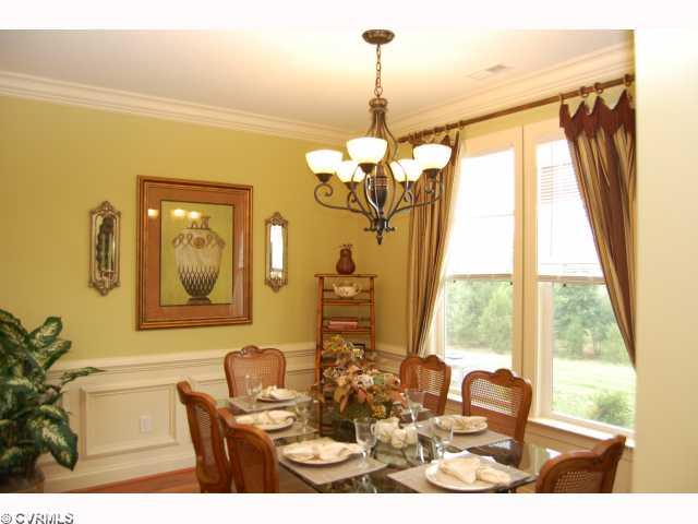 Dining Room - Gorgeous Dining Area with Wood Floors and WATERVIEWS