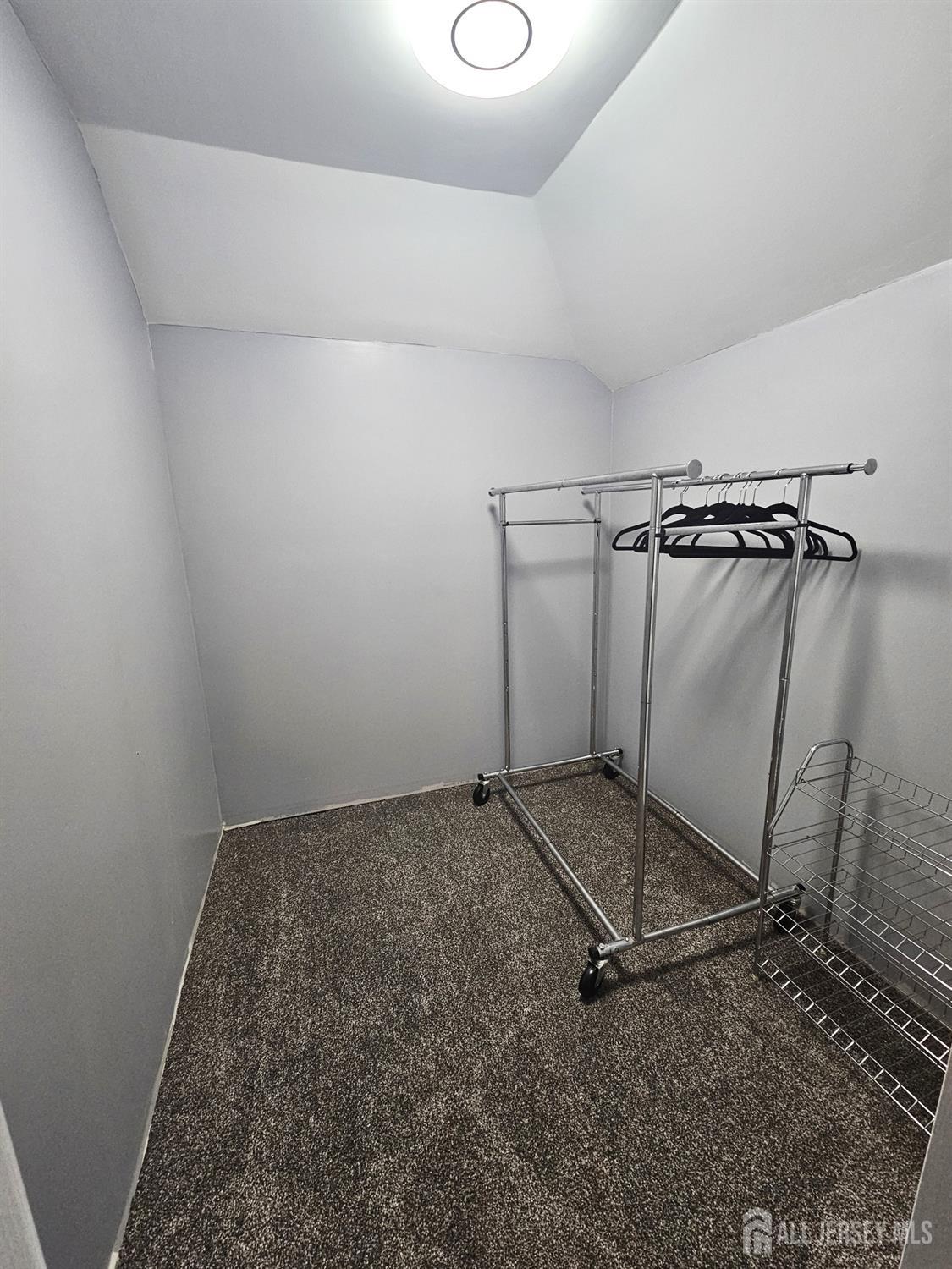 402 Raritan Avenue Middlesex, NJ 08846 - Photo 36 of 48 Gallery Image 36