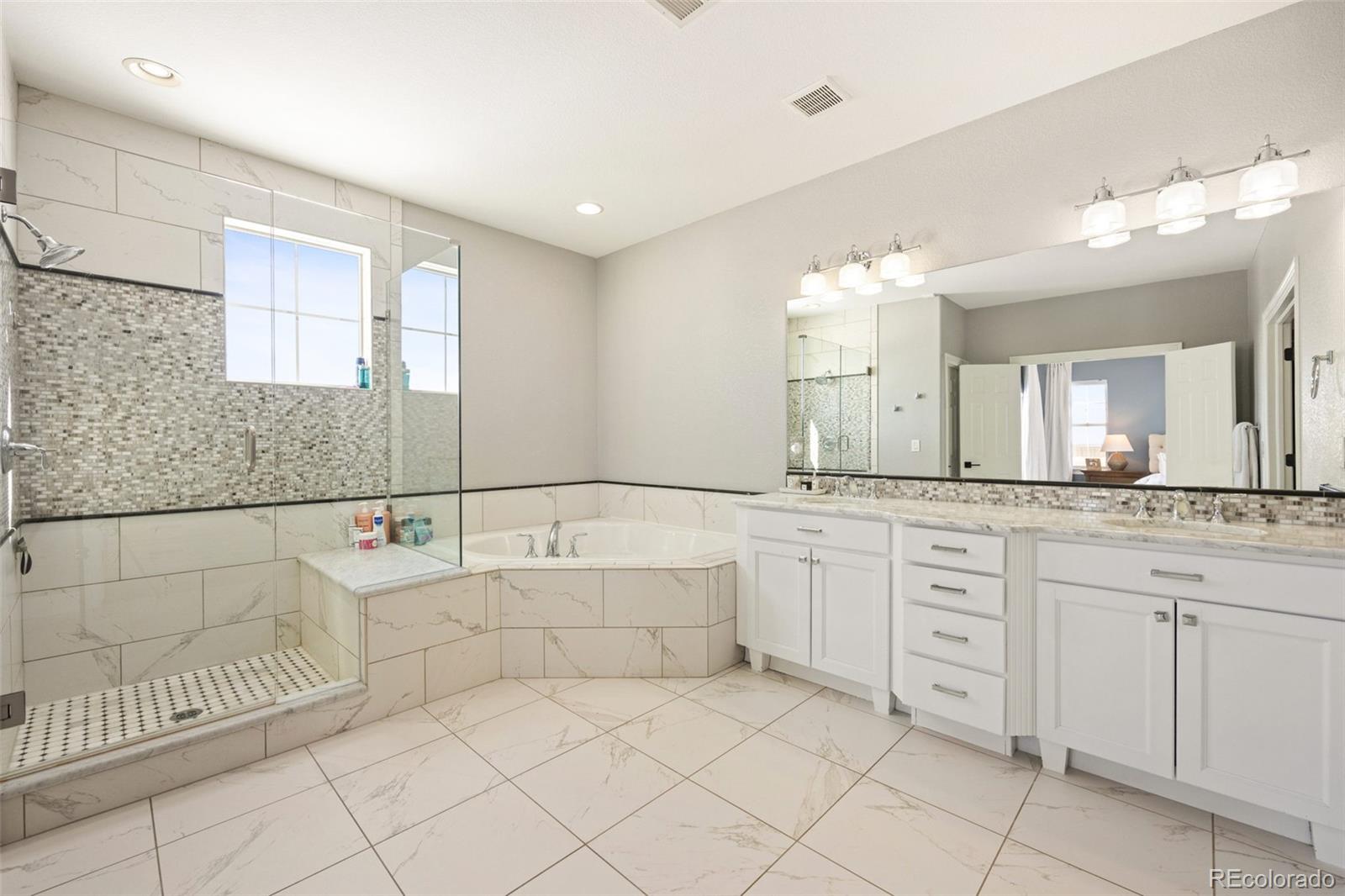 10808 Sundial Rim Road Highlands Ranch, CO 80126 - Photo 25 of 36