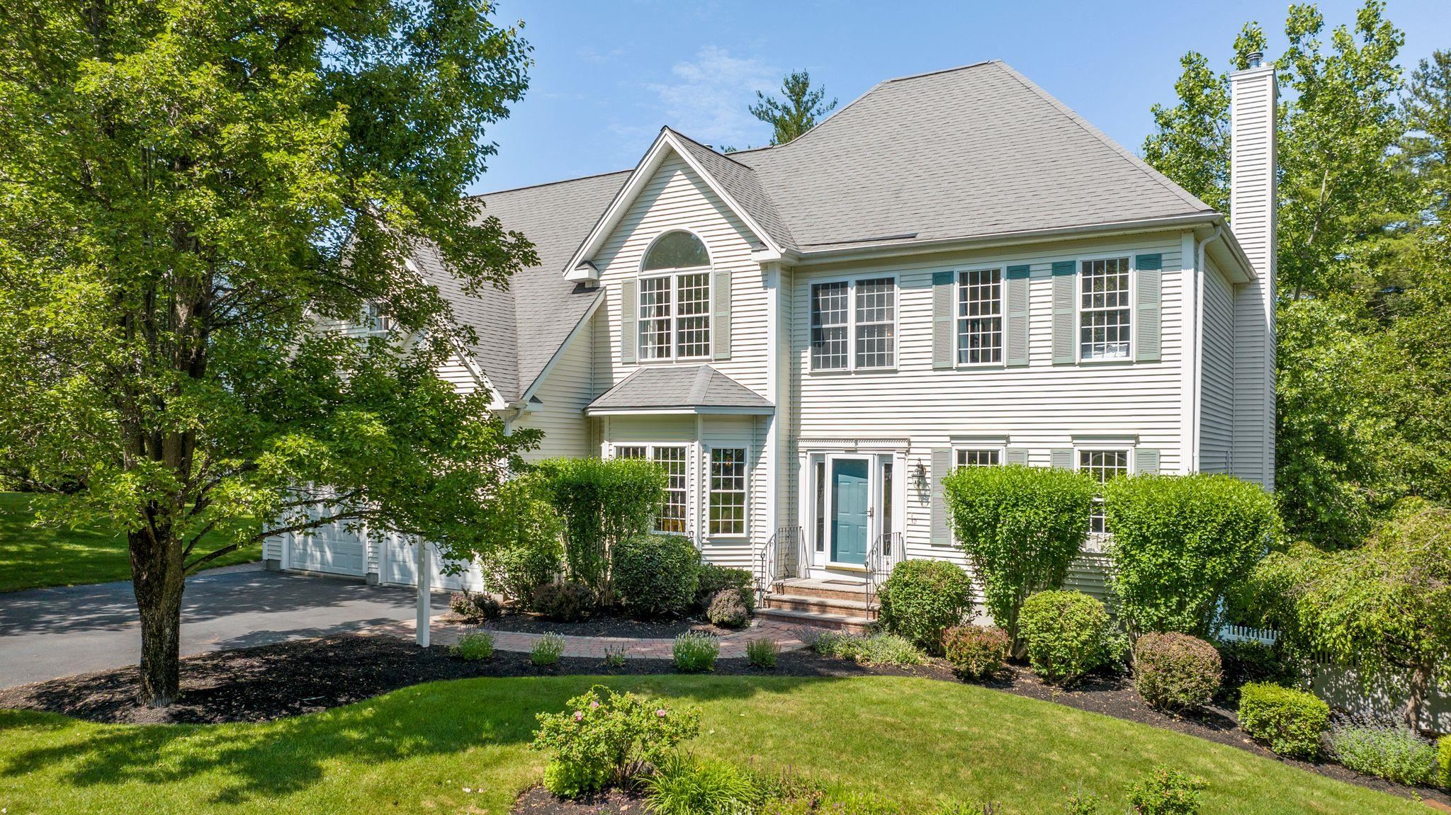 12 Artemis Road Salem, NH 03079 - Photo 1 of 40 Gallery Image 1