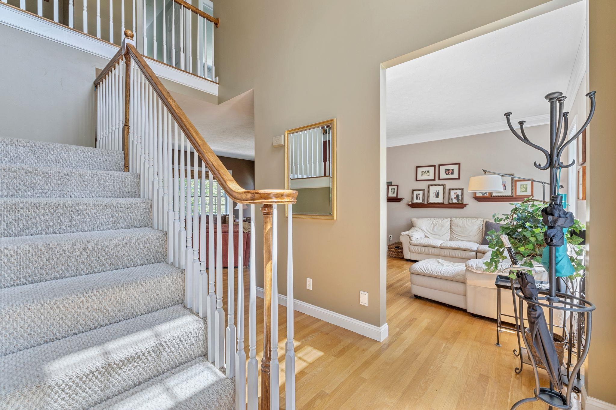 12 Artemis Road Salem, NH 03079 - Photo 5 of 40 Gallery Image 5