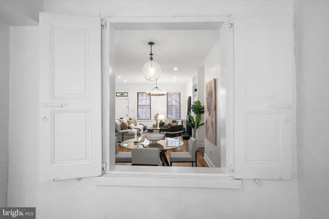 $1,400,000 | 1932 Pine Street, Philadelphia, PA 19103