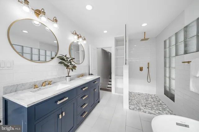 $1,400,000 | 1932 Pine Street, Philadelphia, PA 19103