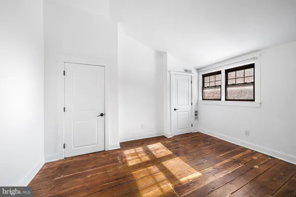 $1,350,000 | 1932 Pine Street, Philadelphia, PA 19103