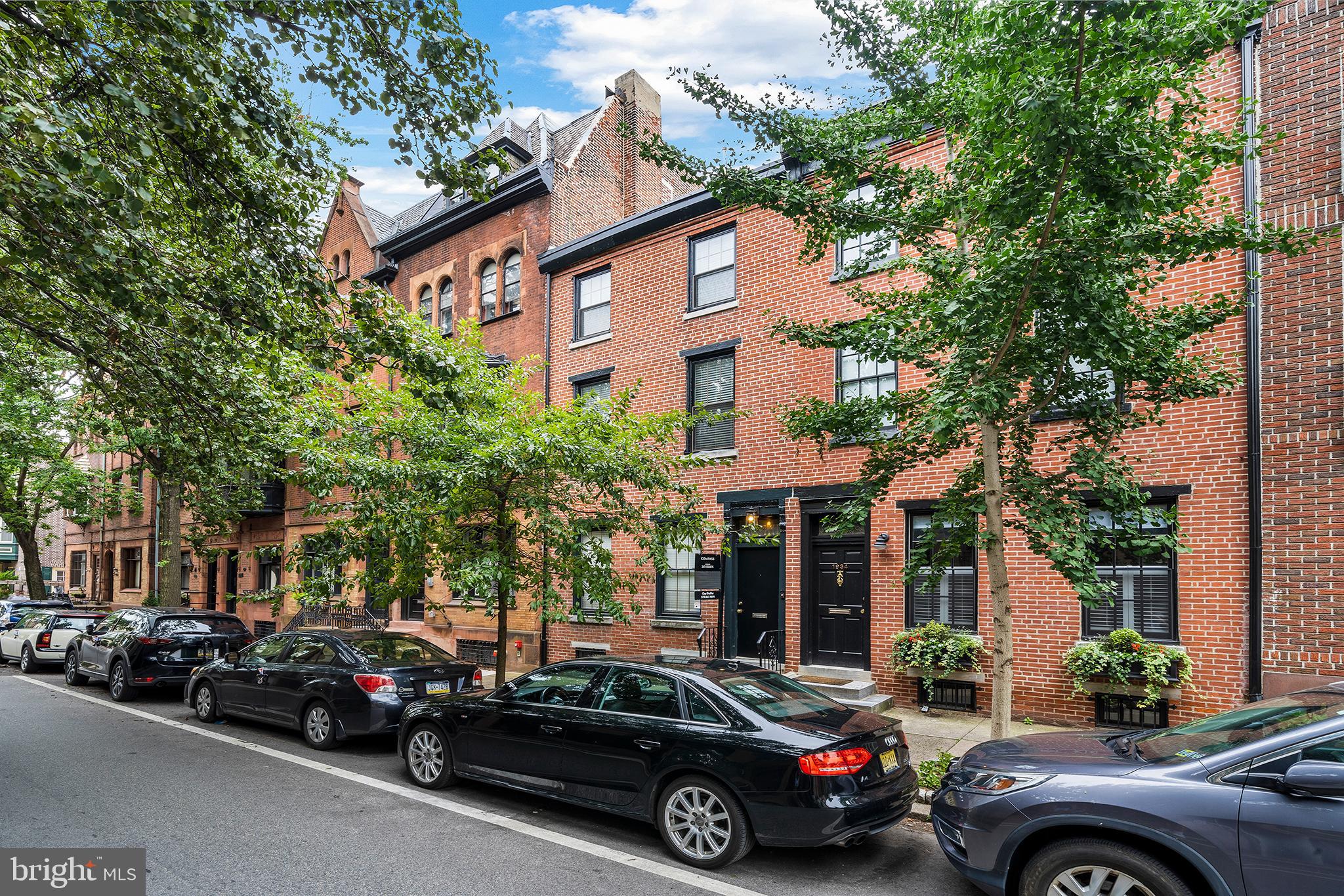 1932 Pine Street Philadelphia, PA 19103 - Photo 3 of 31