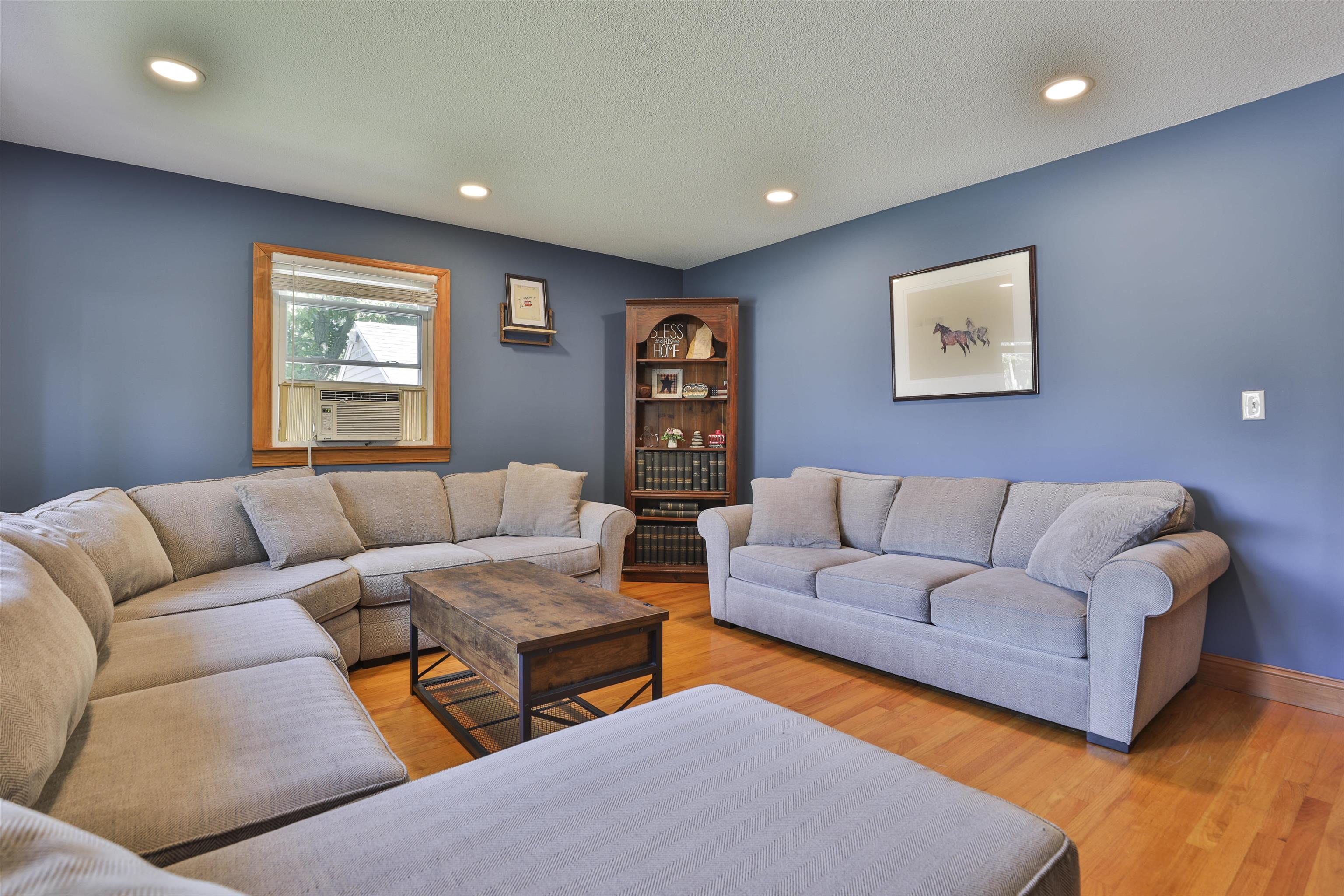 61 Knollcrest Road Goffstown, NH 03045 - Photo 12 of 38 Gallery Image 12