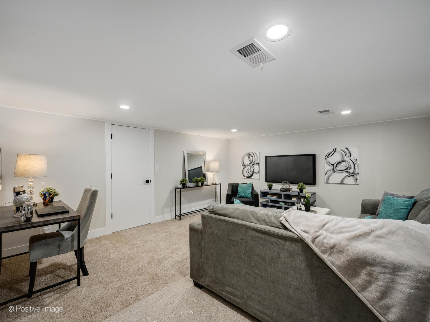 932 North Wheeling Road Mount Prospect, IL 60056 - Photo 15 of 19