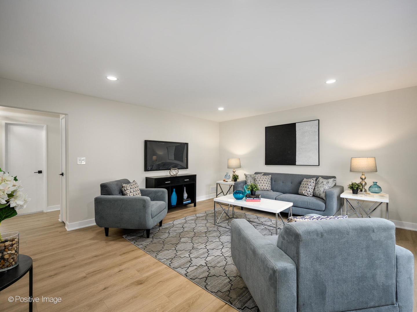 932 North Wheeling Road Mount Prospect, IL 60056 - Photo 4 of 19