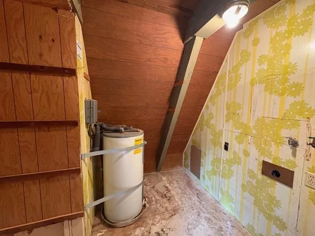 a bathroom with a sink and toilet