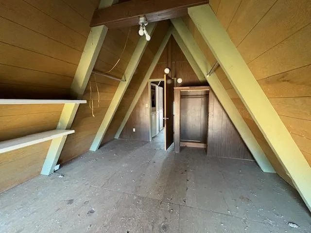 a view of entryway and hall