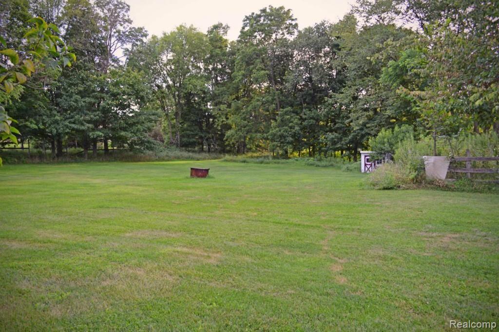 2100 Dutcher Road Howell, MI 48843 - Photo 8 of 31 DSC_3856.jpg