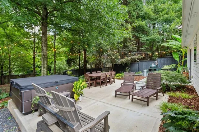 a view of garden with patio