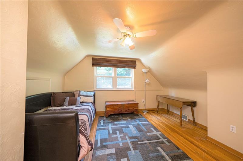 1559 West Ingomar Road Pittsburgh, PA 15237 - Photo 17 of 25 Gallery Image 17