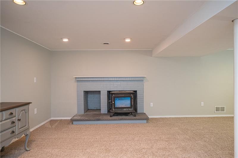1559 West Ingomar Road Pittsburgh, PA 15237 - Photo 19 of 25 Gallery Image 19