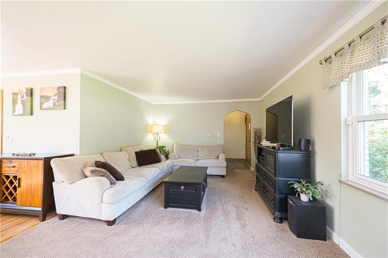 1559 West Ingomar Road Pittsburgh, PA 15237 - Photo 3 of 25 Gallery Image 3