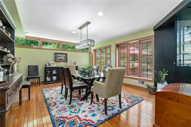 $1,900,000 | 337 Fox Chapel Road, Pittsburgh, PA 15238