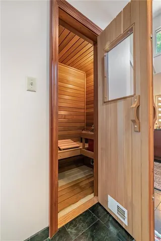 $1,900,000 | 337 Fox Chapel Road, Pittsburgh, PA 15238