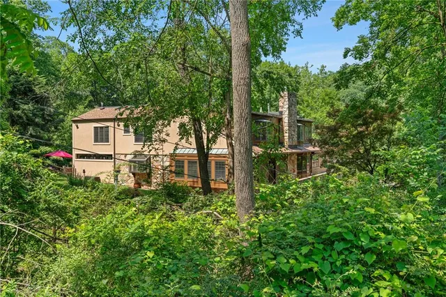 $1,900,000 | 337 Fox Chapel Road, Pittsburgh, PA 15238