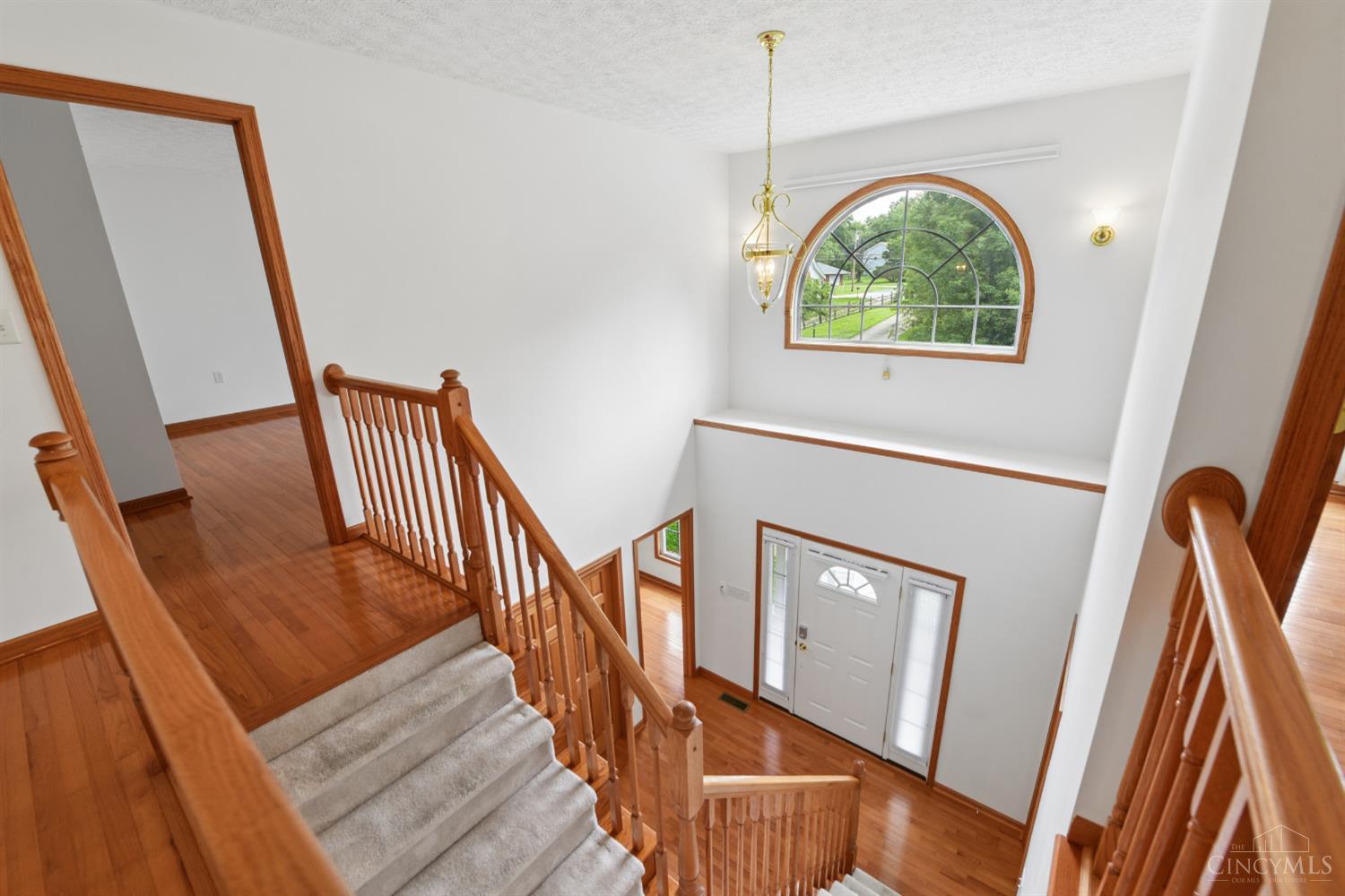 1109 Asbury Road Cincinnati, OH 45255 - Photo 38 of 69
