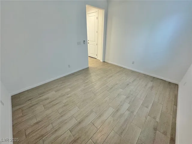 $2,700 | 9897 Angel Valley Drive, Las Vegas, NV 89178