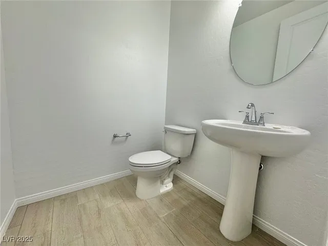 $2,700 | 9897 Angel Valley Drive, Las Vegas, NV 89178