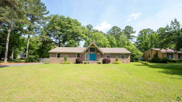 $229,900 | 121 Robert Drive, Cochran, GA 31014