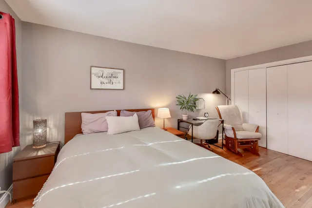 $220,000 | 7531 North Damen Avenue, Unit 2, Chicago, IL 60645