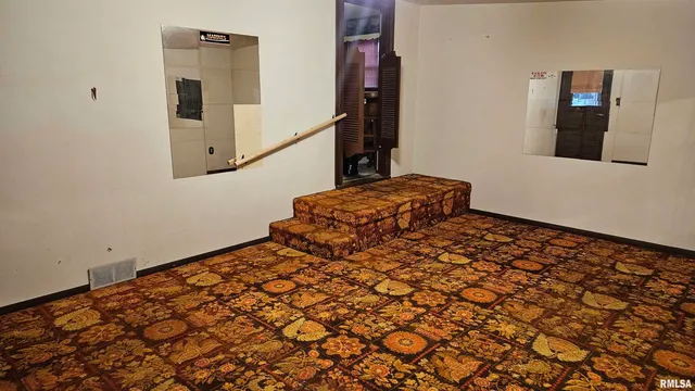 $65,000 | 706 North 11th Avenue, Canton, IL 61520